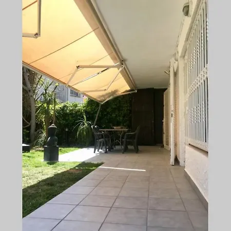 Appartamento 3 Con Jardin Privado A 250 Mt De La Playa Sitges